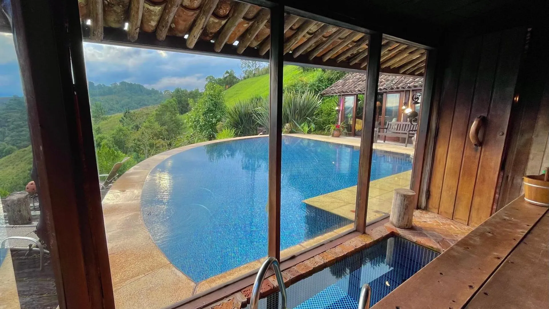 بيت خشبي Chale Vista Privilegiada Campos do Jordão